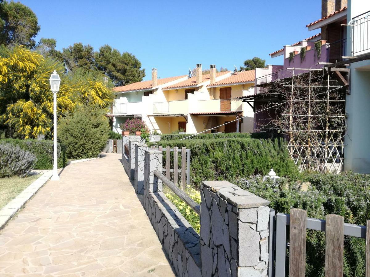 Ferienwohnung Casa Letizia Porto Pino Exterior foto